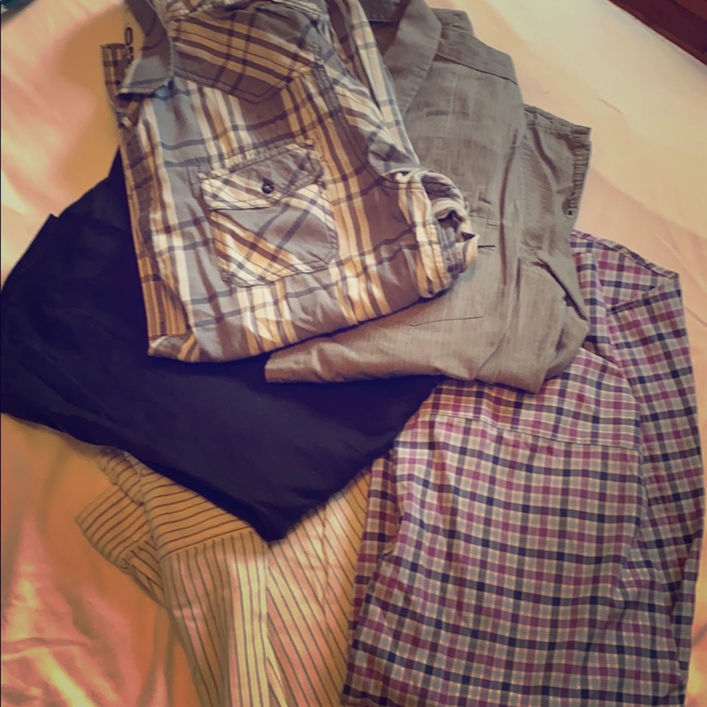 Bundle of men’s casual button ups